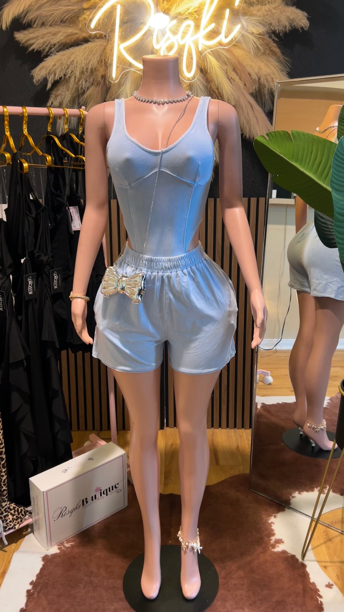Chill Shorts set (powder blue)